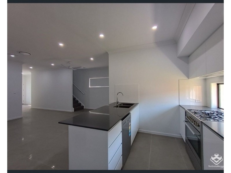 65 Jim Davidson Boulevard, Belivah QLD 4207