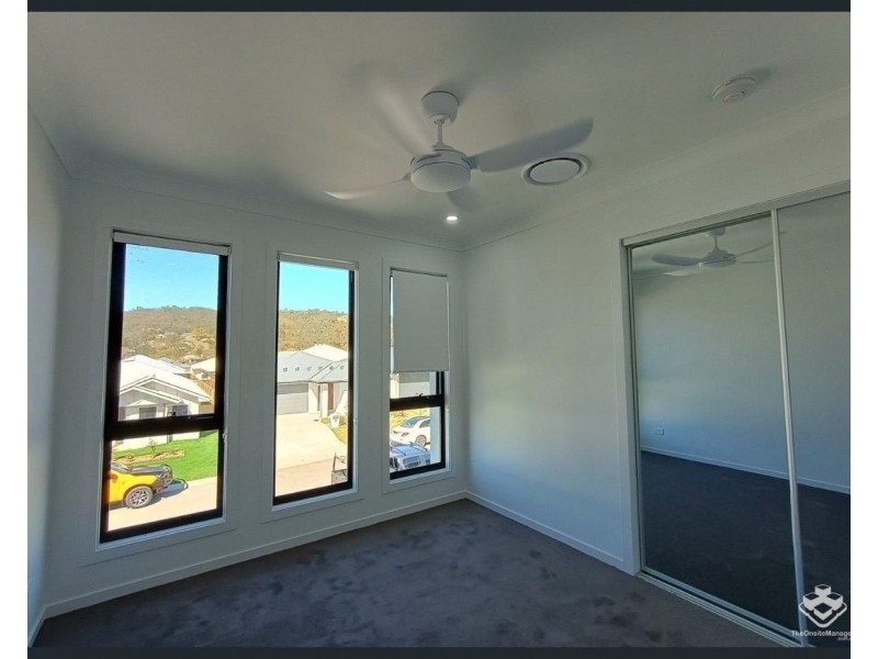 65 Jim Davidson Boulevard, Belivah QLD 4207