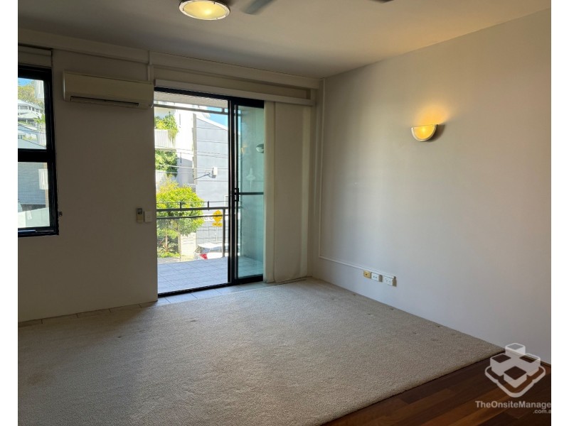ID:21195114/139 Commercial Road, Teneriffe QLD 4005
