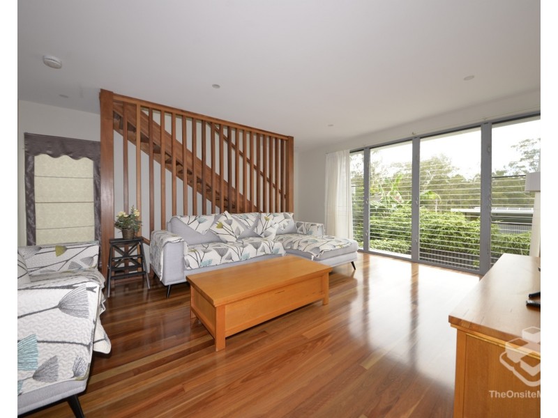 41 Kersley Road, Kenmore QLD 4069