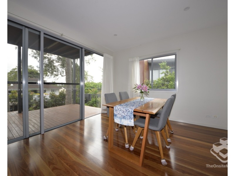 41 Kersley Road, Kenmore QLD 4069