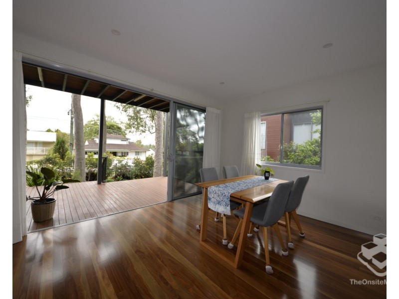 41 Kersley Road, Kenmore QLD 4069