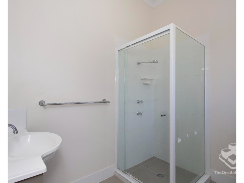 8 Stanaway Place, Bellbowrie QLD 4070