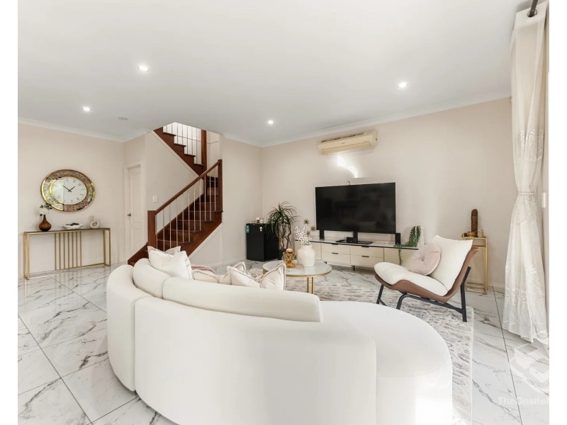 7 Jurien Crescent, Varsity Lakes QLD 4227