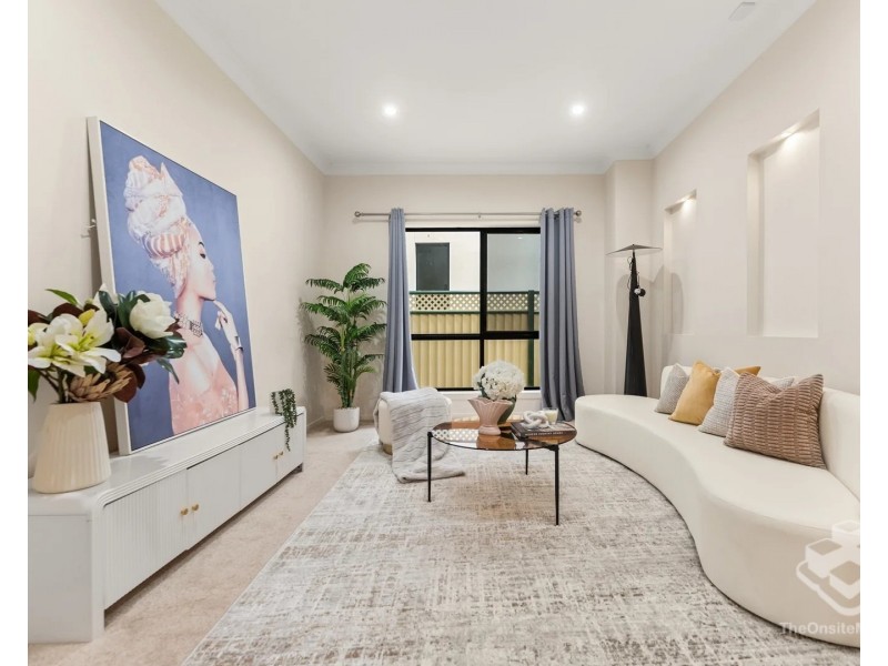 7 Jurien Crescent, Varsity Lakes QLD 4227