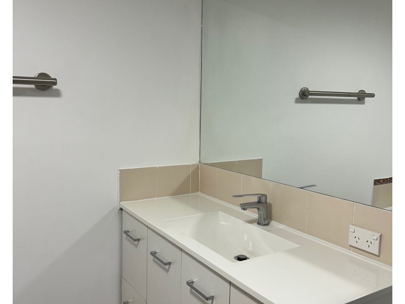 unit 27/31 Simpsons Road, Elanora QLD 4221