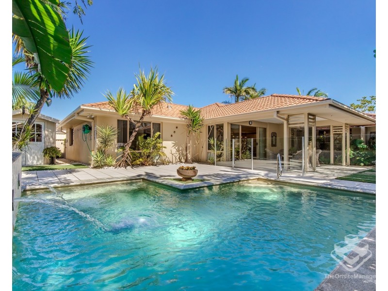 18 Leander Circuit, Oxenford QLD 4210