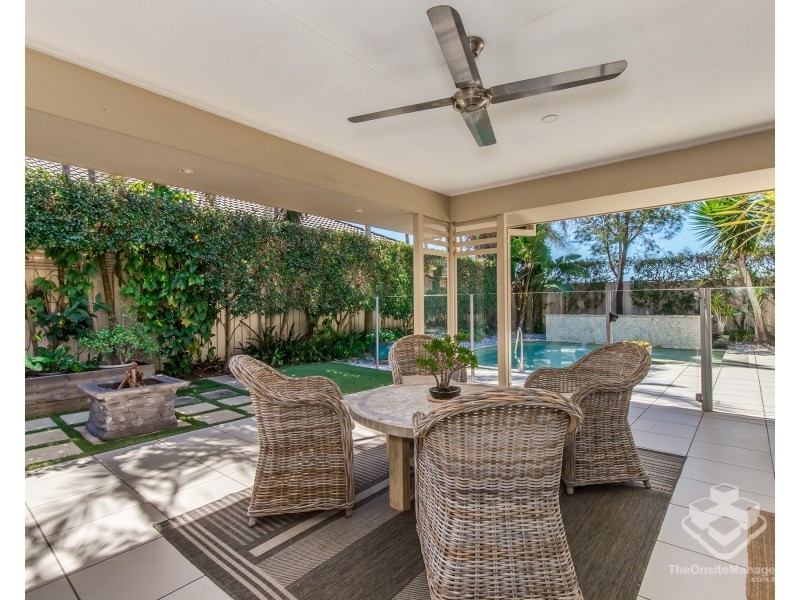 18 Leander Circuit, Oxenford QLD 4210