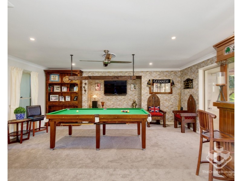 18 Leander Circuit, Oxenford QLD 4210