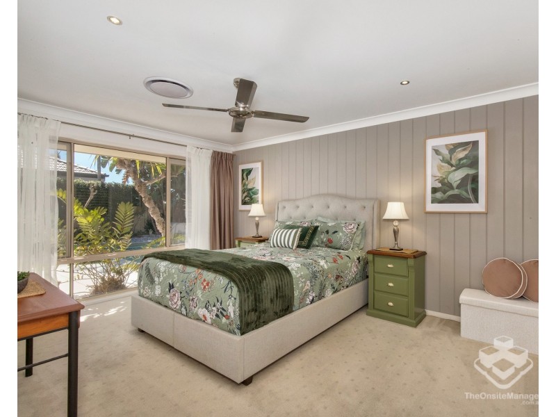 18 Leander Circuit, Oxenford QLD 4210