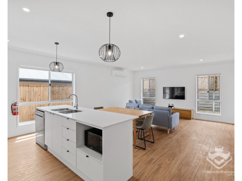 57 Redcomb Drive, Park Ridge QLD 4125