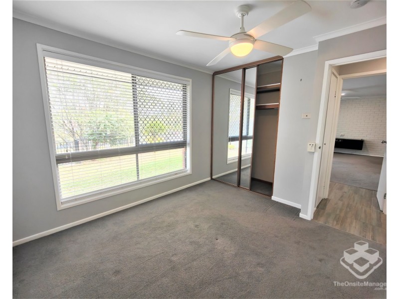 14 Aneto Street, Riverhills QLD 4074