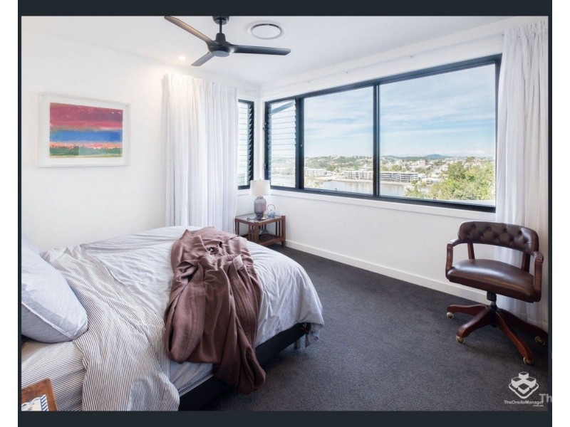 25 Quarry Street, Hamilton QLD 4007