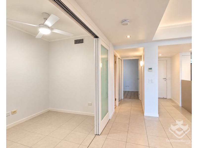 2103/16 Surbiton Court, Carindale QLD 4152