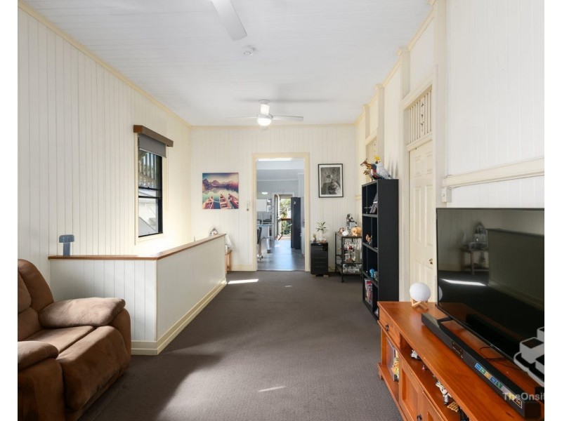52 Marquis Street, Greenslopes QLD 4120