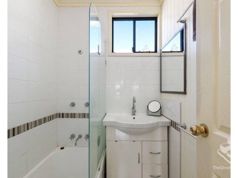 52 Marquis Street, Greenslopes QLD 4120