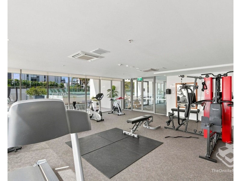 402/17 Bath Street, Labrador QLD 4215