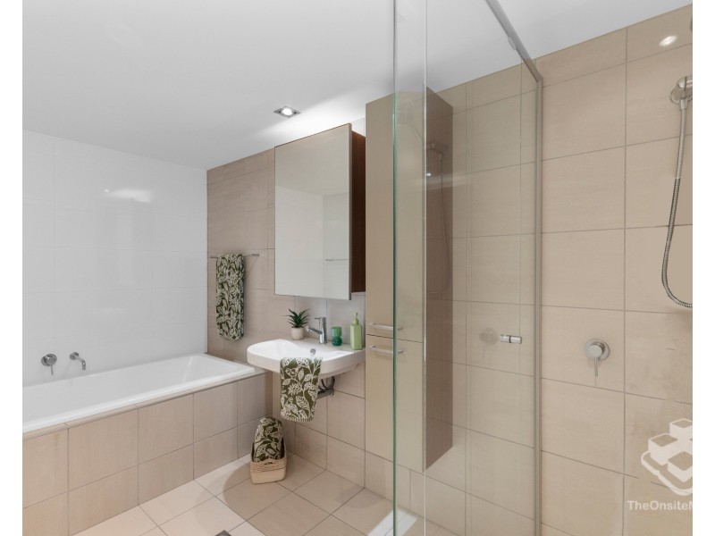 ID:21195799/6 Mariners Drive, Townsville City QLD 4810