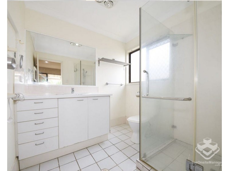 9 Chancery St, Eight Mile Plains QLD 4113