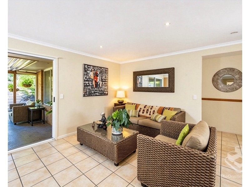 43 Allied Drive, Arundel QLD 4214