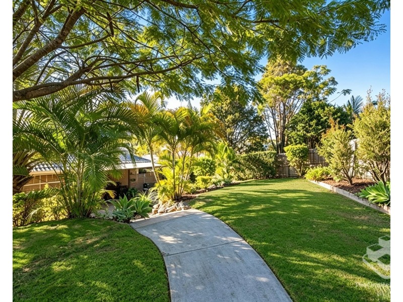 43 Allied Drive, Arundel QLD 4214