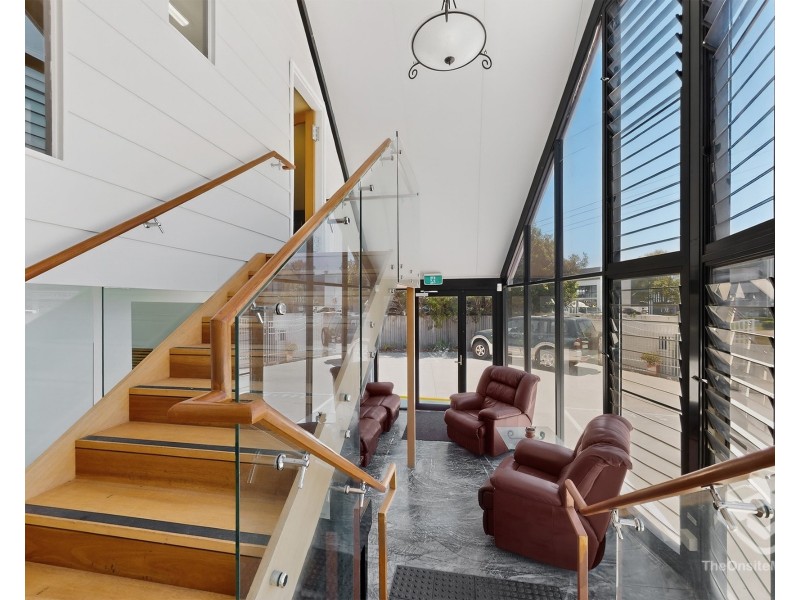 92 Ashmore Road, Bundall QLD 4217