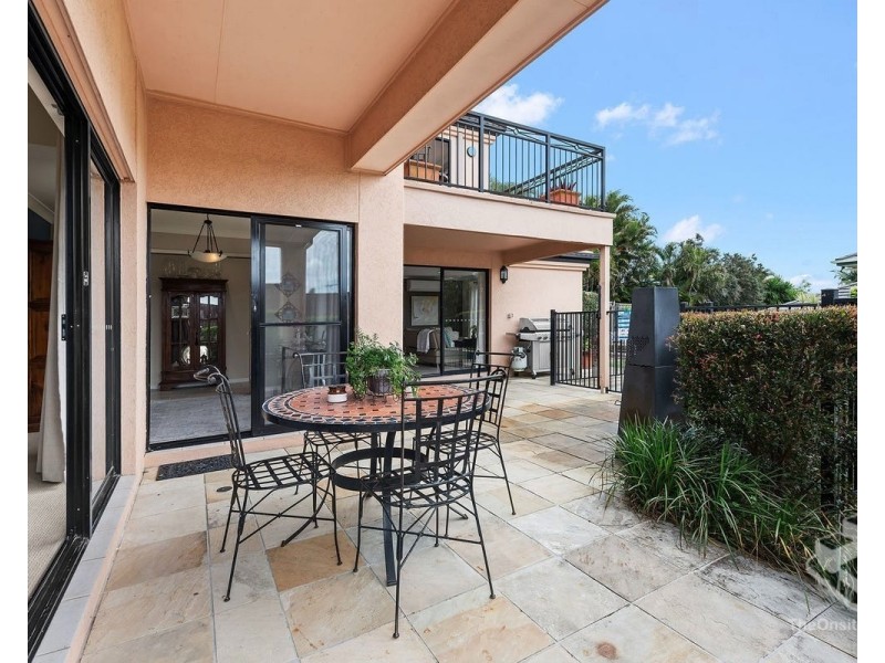 102 Cribb Road, Carindale QLD 4152