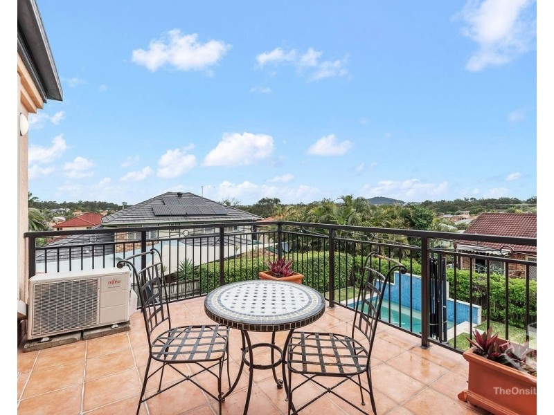 102 Cribb Road, Carindale QLD 4152
