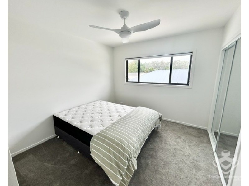 2/56 Hamilton Road, Woodford QLD 4514