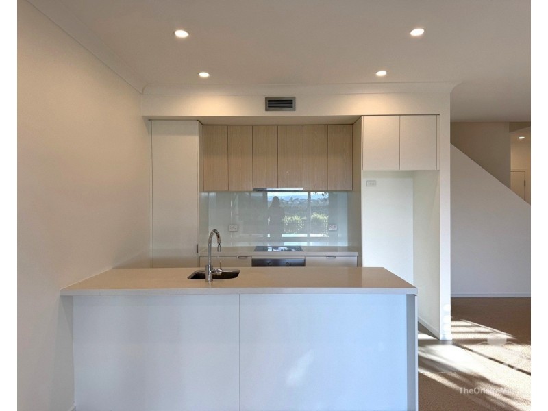 23/3400 Panorama Drive, Carrara QLD 4211