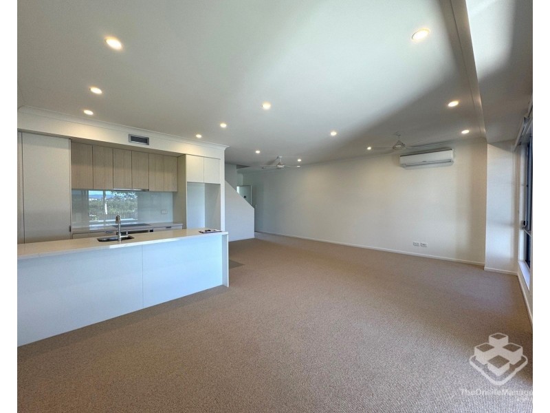23/3400 Panorama Drive, Carrara QLD 4211