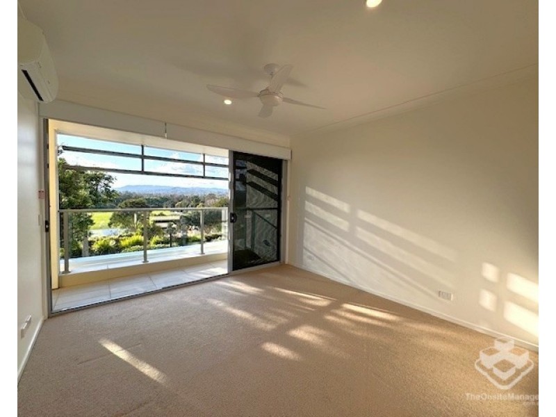 23/3400 Panorama Drive, Carrara QLD 4211