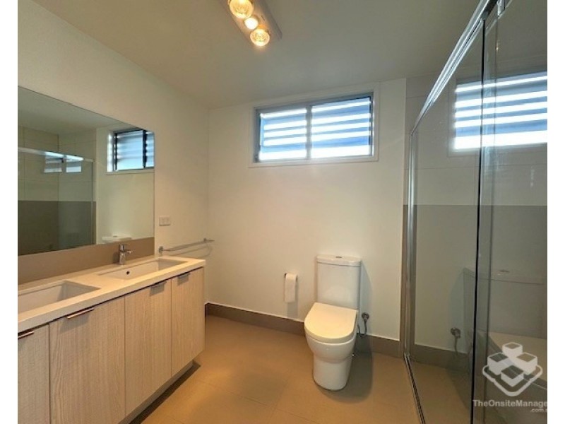 23/3400 Panorama Drive, Carrara QLD 4211