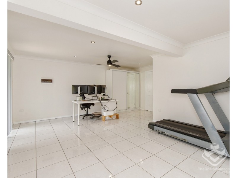3 Bathurst Court, Helensvale QLD 4212