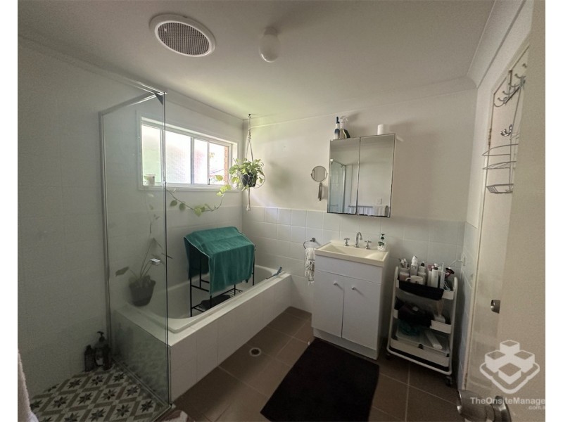 128/97 Edmund Rice Drive, Southport QLD 4215