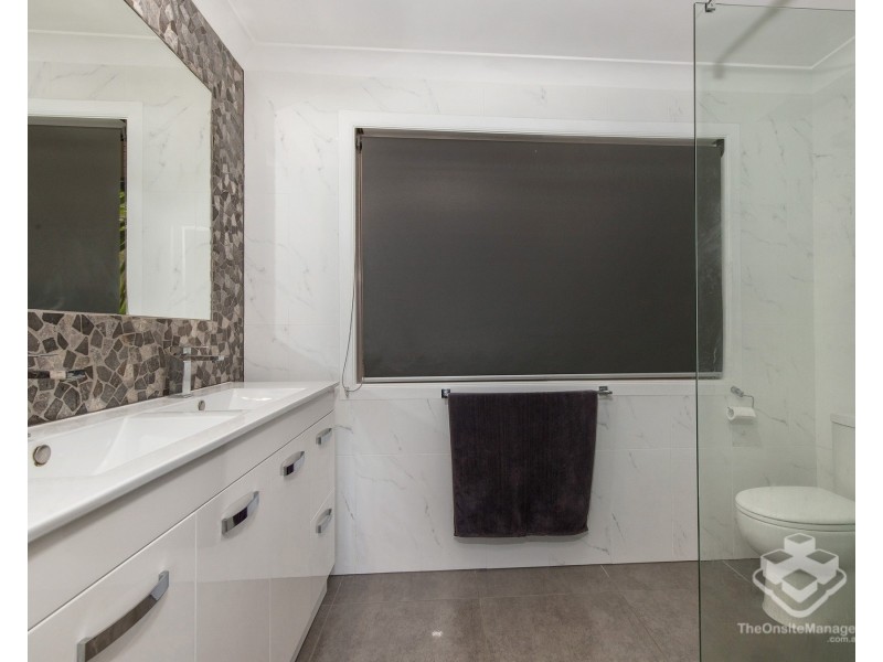 18 Mataranka Drive, Worongary QLD 4213