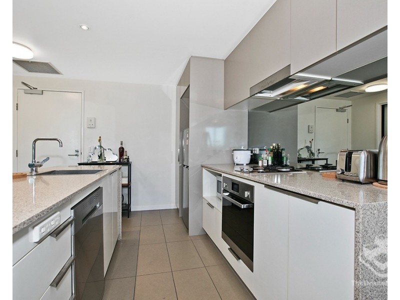 ID:21196625/2 Harbour Road, Hamilton QLD 4007