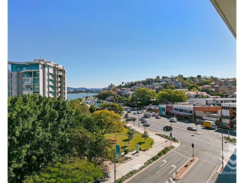 ID:21196625/2 Harbour Road, Hamilton QLD 4007