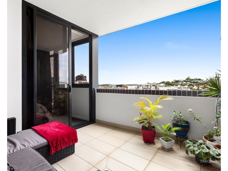 1 Bedroom/27 Commercial Road, Newstead QLD 4006