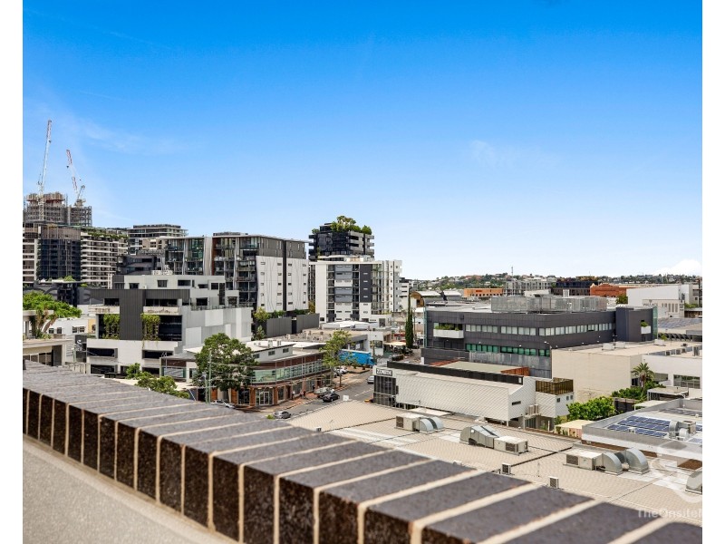 1 Bedroom/27 Commercial Road, Newstead QLD 4006