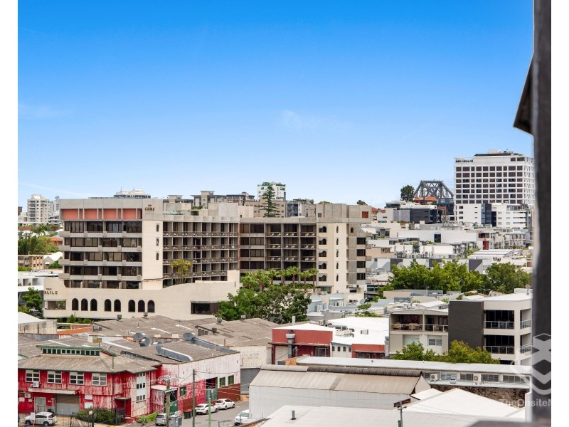 1 Bedroom/27 Commercial Road, Newstead QLD 4006