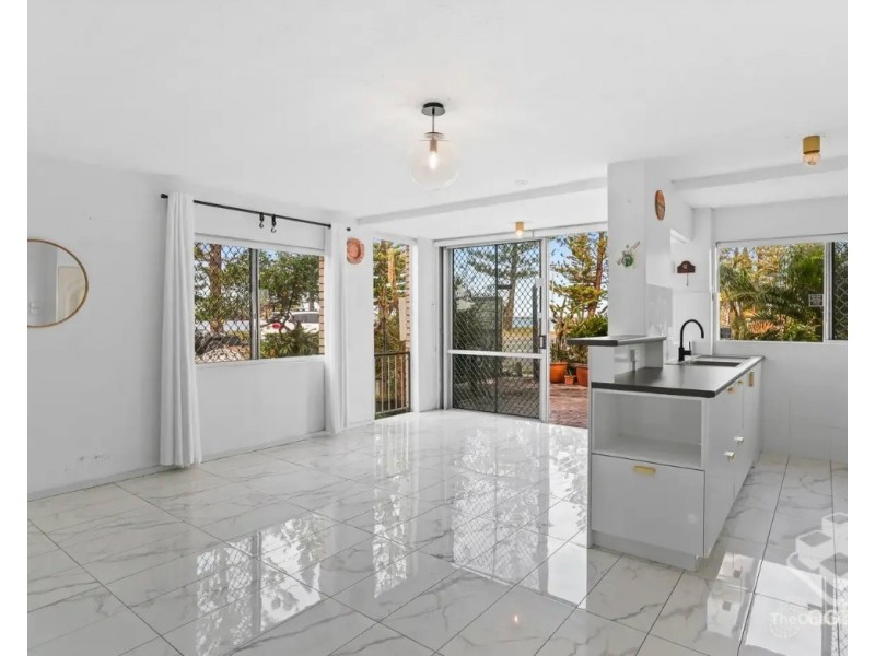 1/516 Marine Parade, Biggera Waters QLD 4216