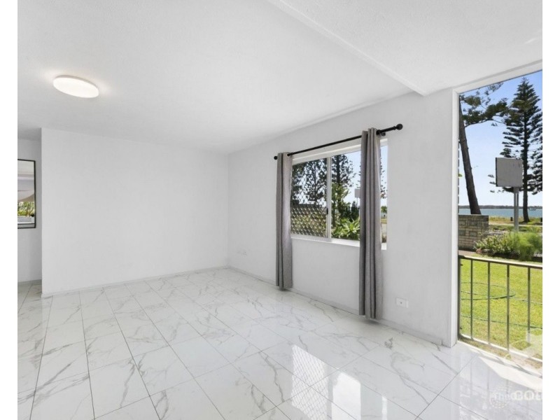 1/516 Marine Parade, Biggera Waters QLD 4216