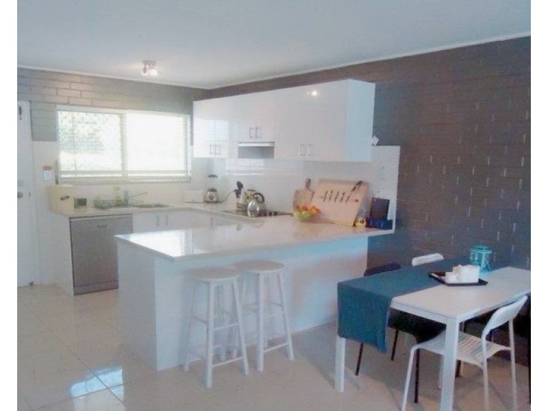 ID:21196755/23 Alexandra Avenue, Broadbeach QLD 4218