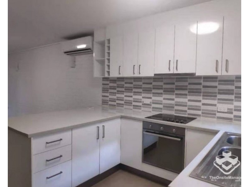 ID:21196755/23 Alexandra Avenue, Broadbeach QLD 4218