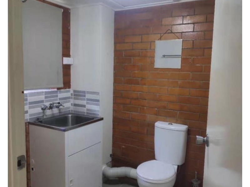 ID:21196755/23 Alexandra Avenue, Broadbeach QLD 4218