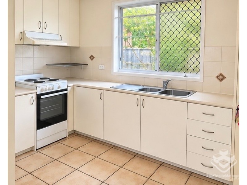 1/69 Old Burleigh Road, Broadbeach QLD 4218