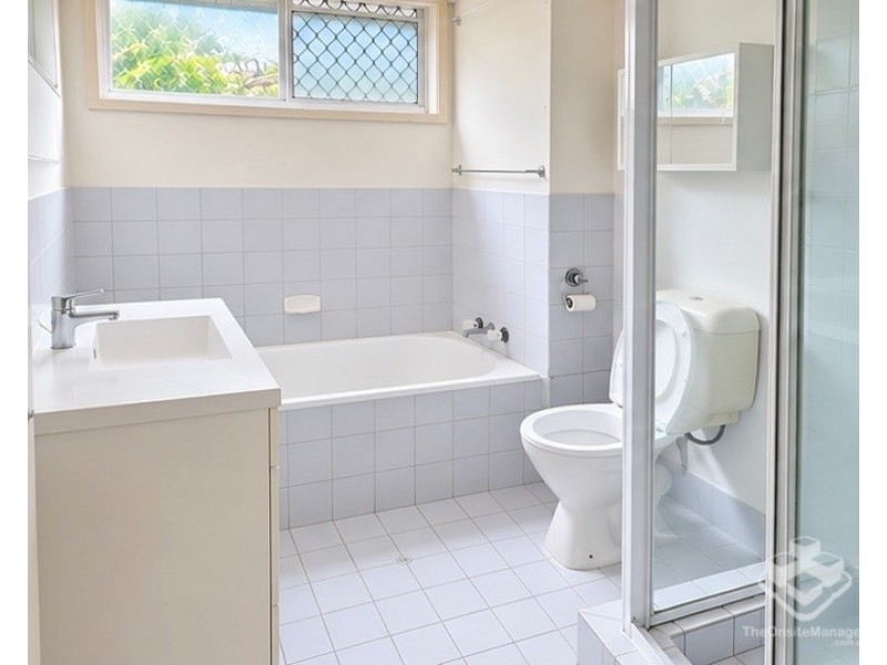 1/69 Old Burleigh Road, Broadbeach QLD 4218