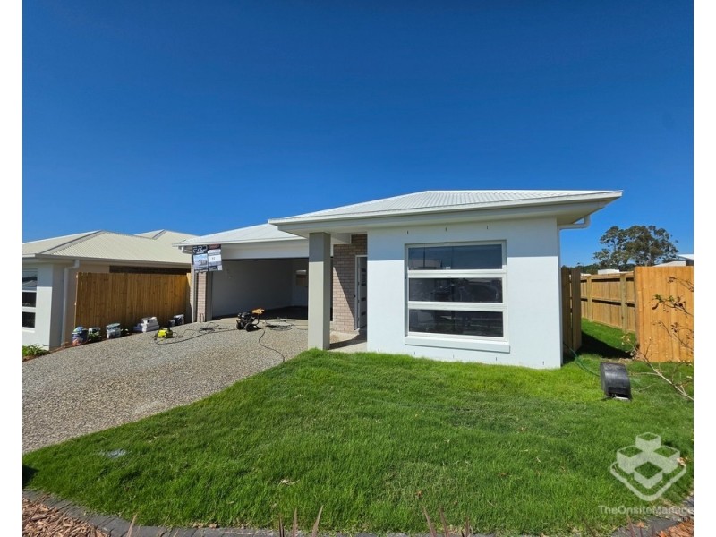 48 Flannery Ter, Park Ridge QLD 4125