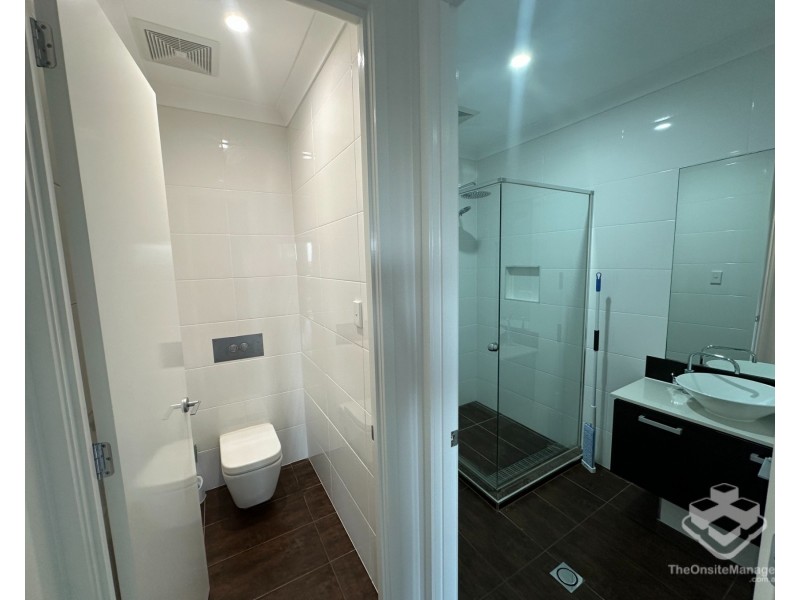 62 Olsen Crescent, Wakerley QLD 4154